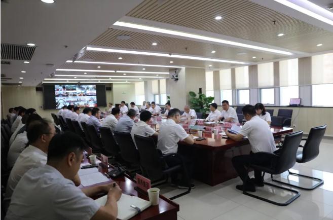 喜获一批全市突出单位和个人，，，，，，来给武汉城投清静生产事情点个赞！-集团动态-武汉城投集团 